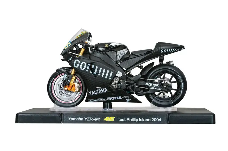 1:18 2004 #46 Valentino Rossi -- Phillip Island Test -- Yamaha Yzr-M1 -- Motogp 1
