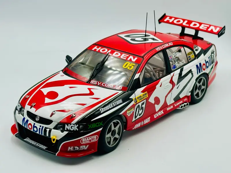 1:18 2004 Bathurst Peter Brock -- Hrt Holden Vy Commodore -- Biante/Autoart 1