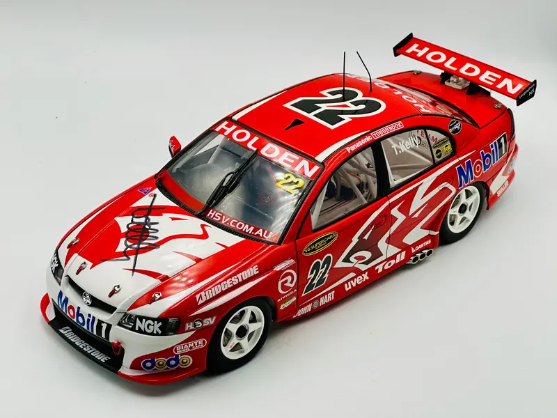 1:18 2006 Todd Kelly -- *Signed* Holden Racing Team -- Biante 1