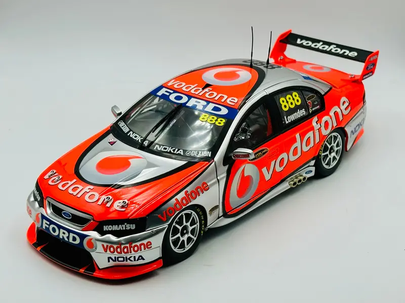 1:18 2008 Craig Lowndes -- #888 Team Vodafone -- Ford Bf Falcon -- Classic 1