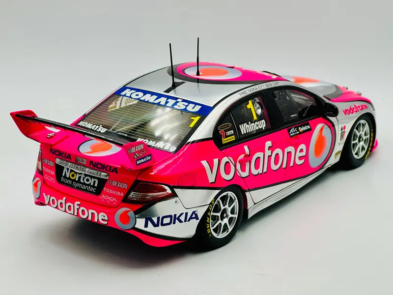 1:18 2009 Jamie Whincup -- #1 Championship Winner -- Classic Carlectables 2