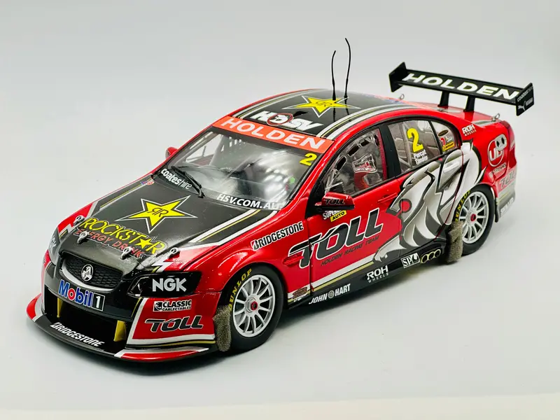 1:18 2011 Bathurst Winner -- Hrt Tander/Percat -- Classic Carlectables 1