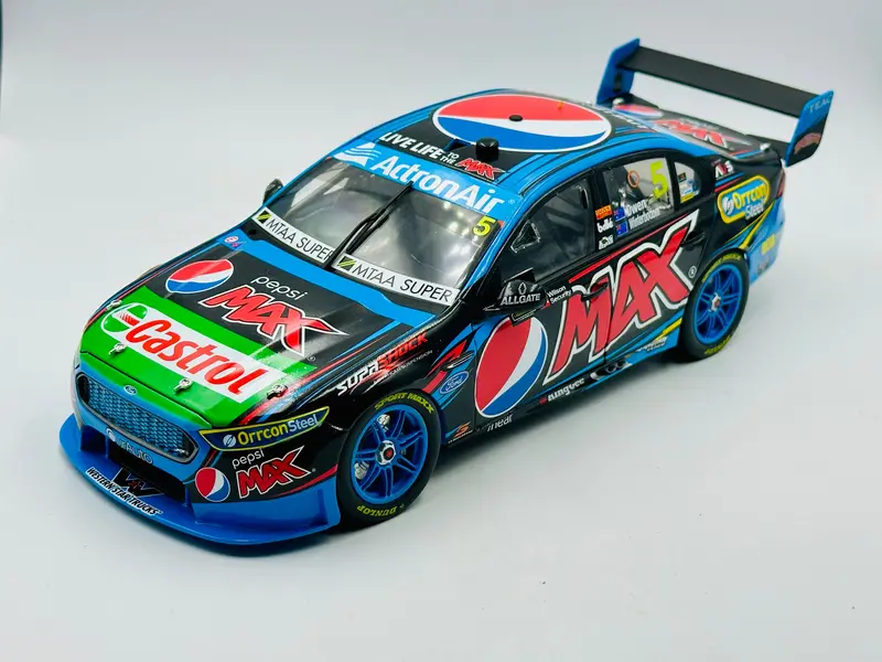 1:18 2015 Sandown Winner -- Winterbottom/Owen Prodrive -- Authentic Collectables 1