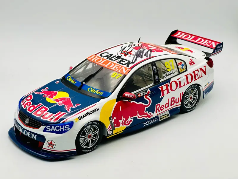 1:18 2017 Sandown Retro Livery *Signed* -- Van Gisbergen/Campbell -- Classic 1