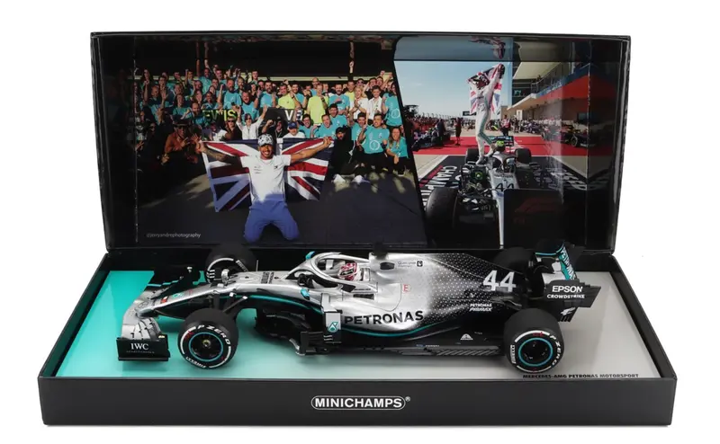 1:18 2019 Lewis Hamilton -- World Champion (Usa Gp) -- Minichamps F1 Rare 1