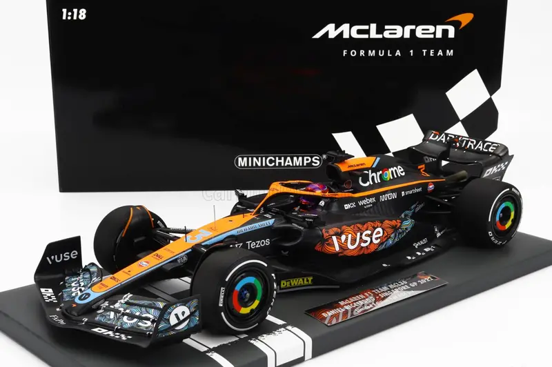 1:18 2022 Daniel Ricciardo -- Abu Dhabi Gp -- Mclaren Mcl36 -- Minichamps F1 1