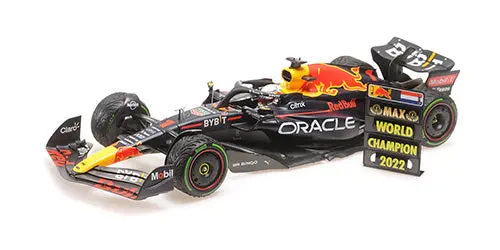 1:18 2022 Max Verstappen - Japan/World Championship Winner Rb18 - Minichamps F1 1