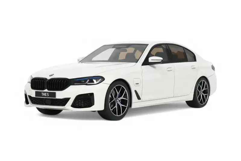 1:18 2023 Bmw 545E Drive Saloon M Sport -- White -- Gt Spirit 1