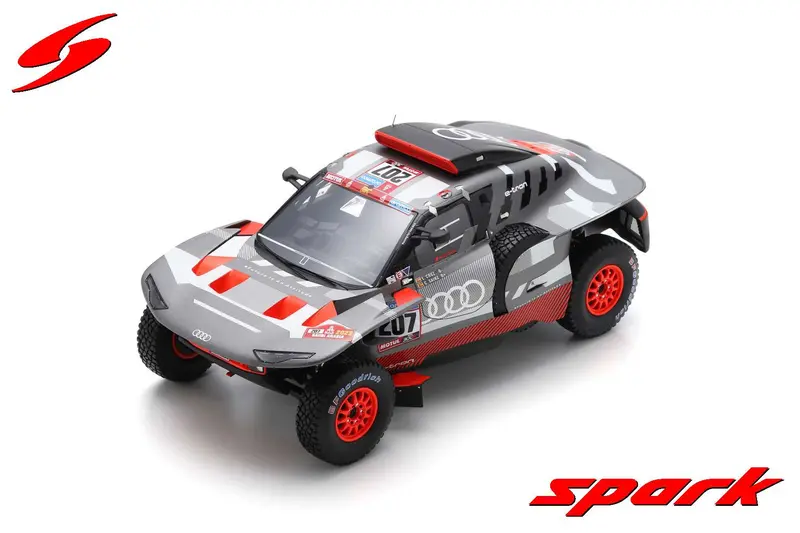 1:18 2023 Dakar Rally -- Carlos Sainz Sr -- #207 Audi Rs Q E-Tron -- Spark 1