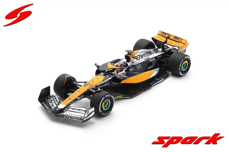 1:18 2023 Oscar Piastri -- British Gp -- #81 Mclaren Mcl60 -- Spark F1 1
