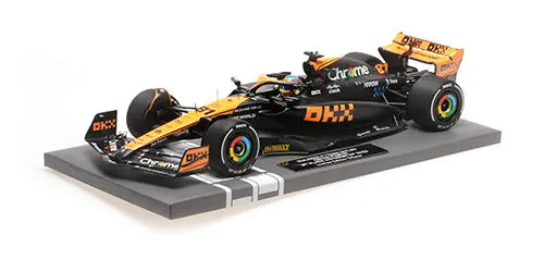 1:18 2023 Oscar Piastri (First Podium) - Japanese Gp #81 Mclaren - Minichamps F1 1