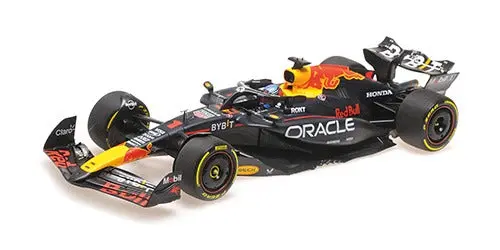 1:18 2024 Max Verstappen - World Champion Winner -- #1 Red Bull -- Minichamps F1 1