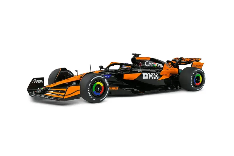 1:18 2024 Oscar Piastri -- Australian Gp -- #81 Mclaren Mcl38 -- Solido F1 1