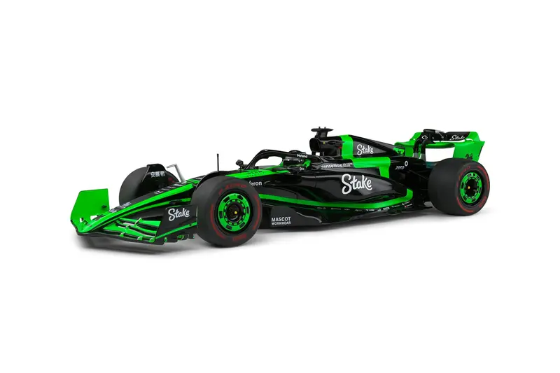 1:18 2024 Valtteri Bottas -- Japan Gp -- #77 Stake F1 Kick Sauber C44 -- Solido 1