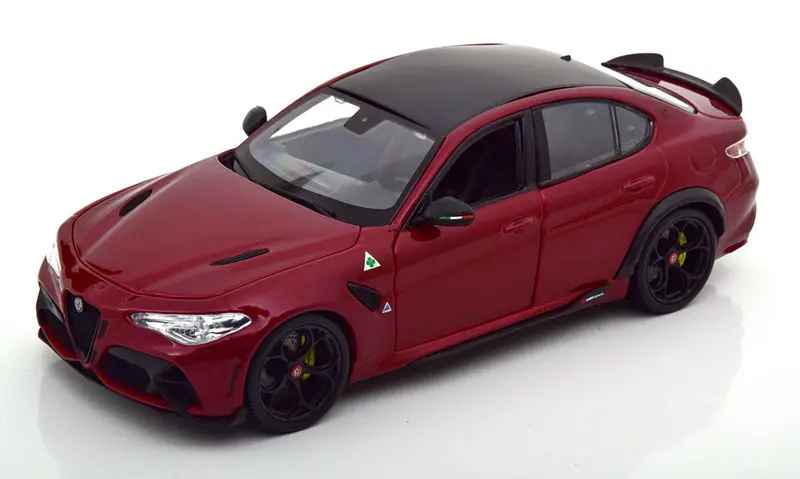1:18 Alfa Romeo Giulia Gta -- Metallic Dark Red -- Bburago 1