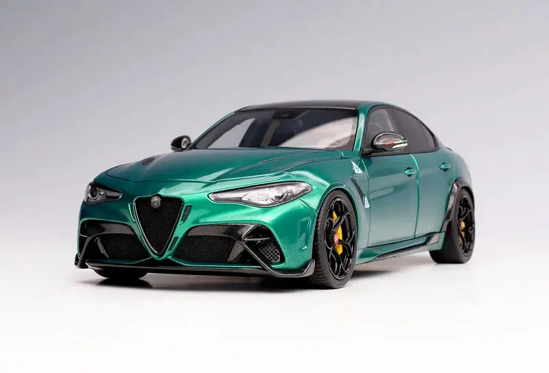 1:18 Alfa Romeo Giulia Gta -- Montreal Green -- Motorhelix 1