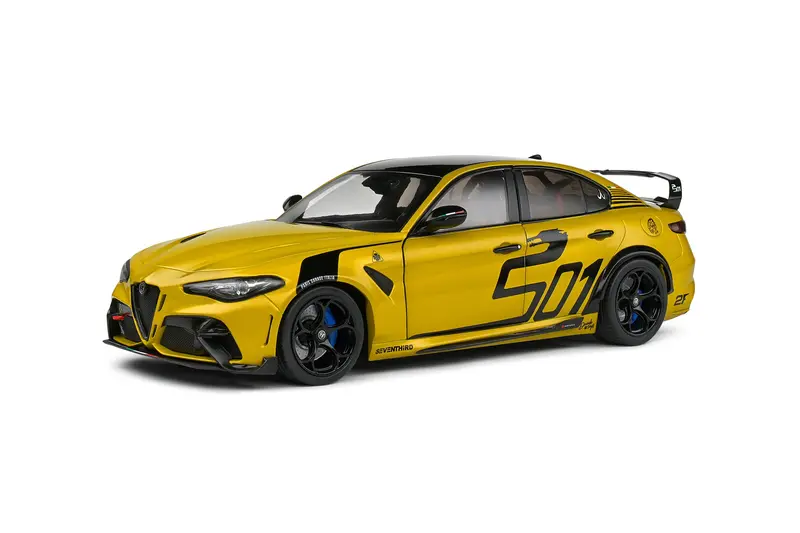 1:18 Alfa Romeo Giulia Gta Nagemaakt -- Yellow/Black -- Solido 1
