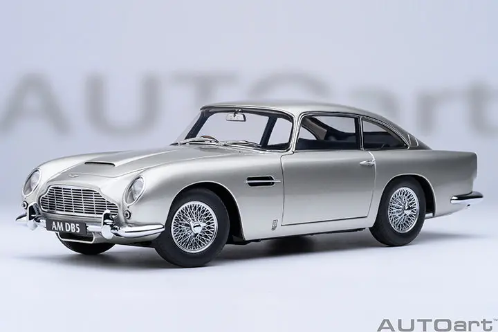 1:18 Aston Martin Db5 -- Birch Silver -- Autoart 70287 1