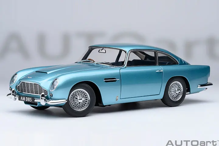 1:18 Aston Martin Db5 -- Caribbean Pearl Blue -- Autoart 70288 1