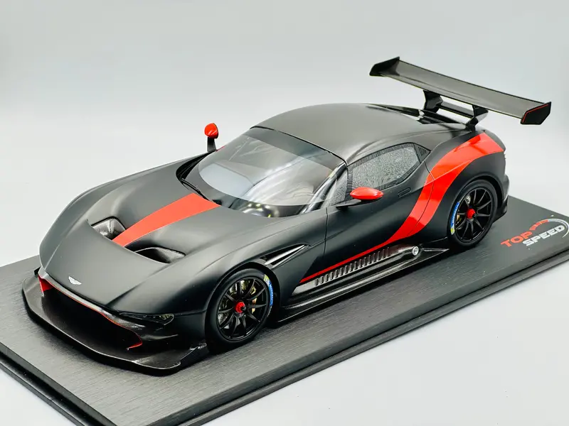 1:18 Aston Martin Vulcan 2015 -- Matt Black/Red -- Topspeed Model 1