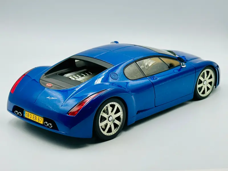 1:18 Bugatti Eb 18.3 Chiron 1999 -- Blue -- Autoart 70911 2