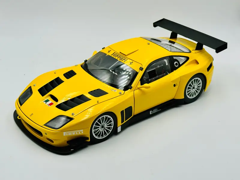 1:18 Ferrari 575 Gtc Evoluzione -- Yellow -- Kyosho 08392C 1