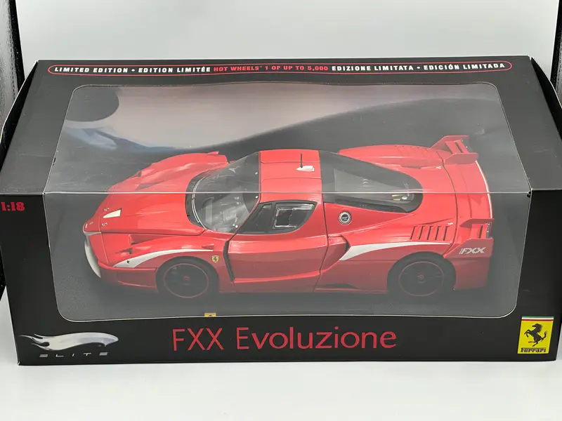 1:18 Ferrari Fxx Evoluzione -- Red W/White Stripes -- Hot Wheels Elite N2056 2