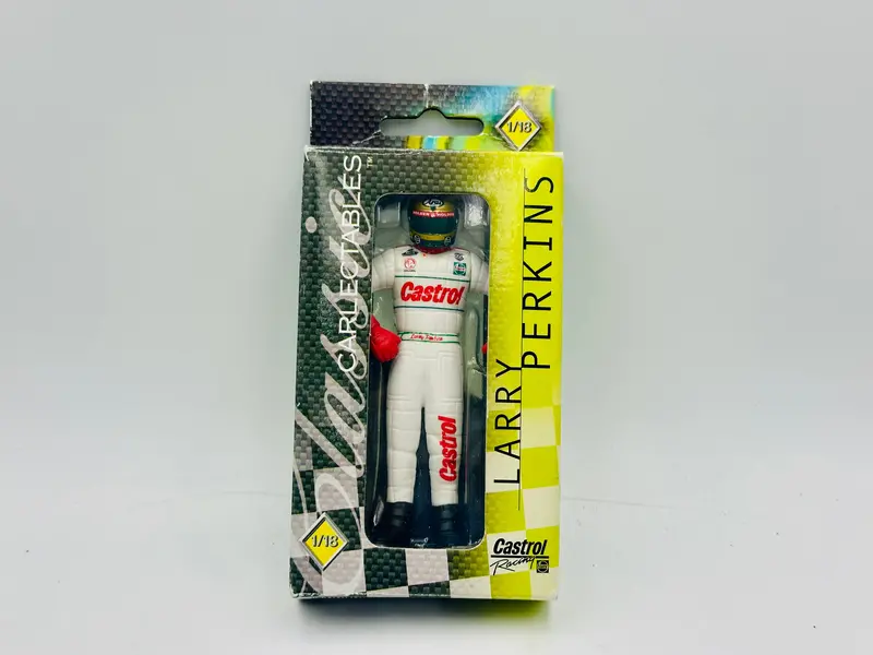 1:18 Figurine -- Larry Perkins -- Holden Castrol Racing -- Classic Carlectables 18801 1
