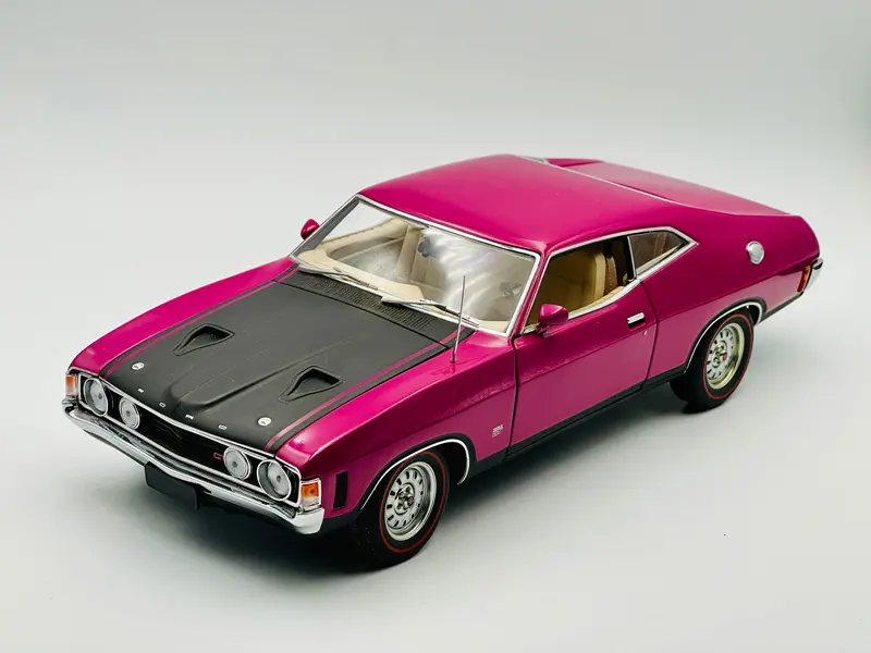 1:18 Ford Xa Falcon Gt Coupe Hardtop -- Wild Plum -- Biante/Autoart 1