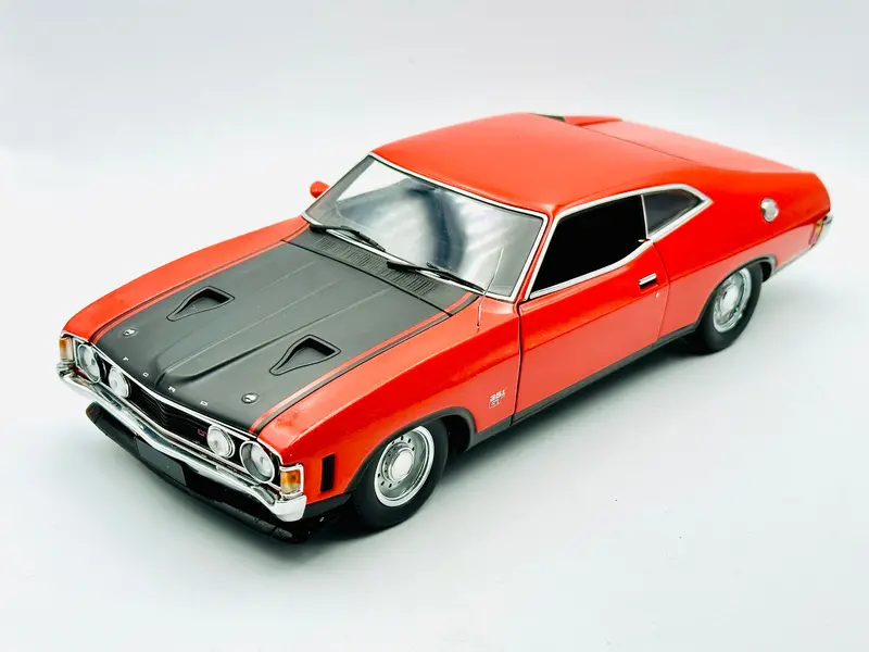 1:18 Ford Xa Falcon Gt Hardtop -- Red Pepper -- Biante/Autoart 72748 1