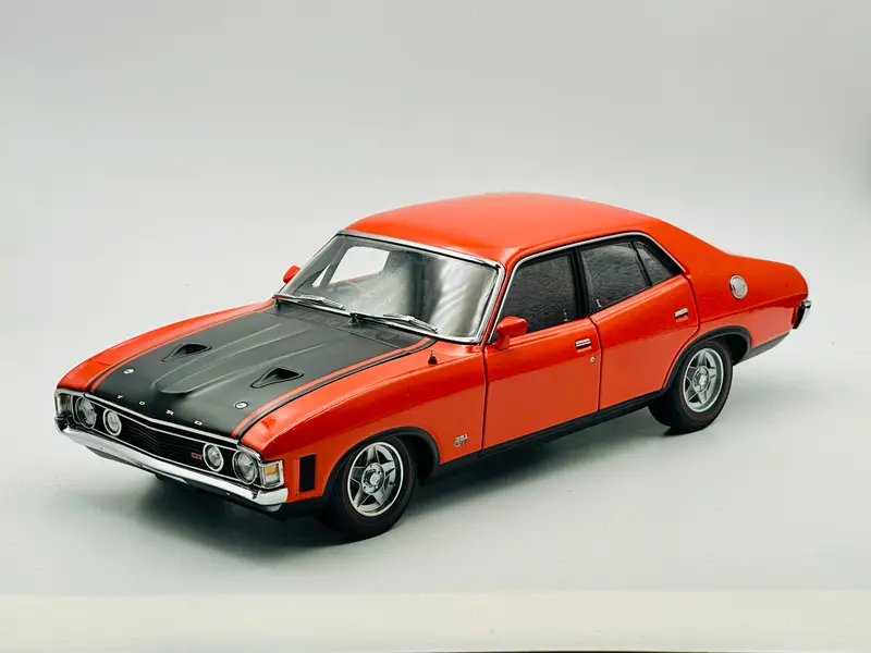 1:18 Ford Xa Falcon Gt-Ho Phase Iv (4) -- Red -- Classic Carlectables 1