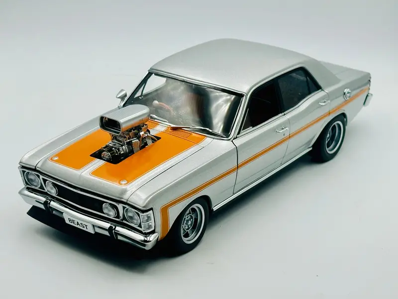 1:18 Ford Xw Falcon Gtho Street Machine -- Silver W/Orange "Beast" -- Biante 1
