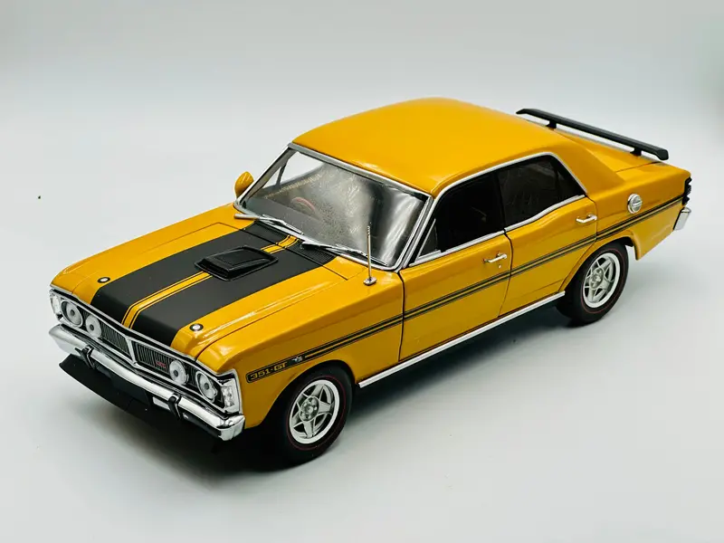 1:18 Ford Xy Falcon Gtho Phase 3 -- Yellow Ochre -- Biante 22725 1