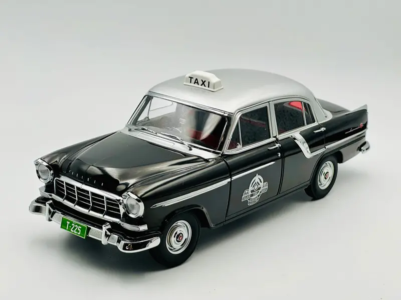 1:18 Holden Fc Special -- Silver Top Taxi Cab -- Classic Carlectables 1