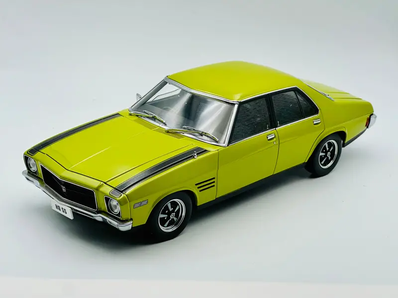 1:18 Holden Hq Ss Sedan -- Lettuce Alone (Green) -- Classic Carlectables 1