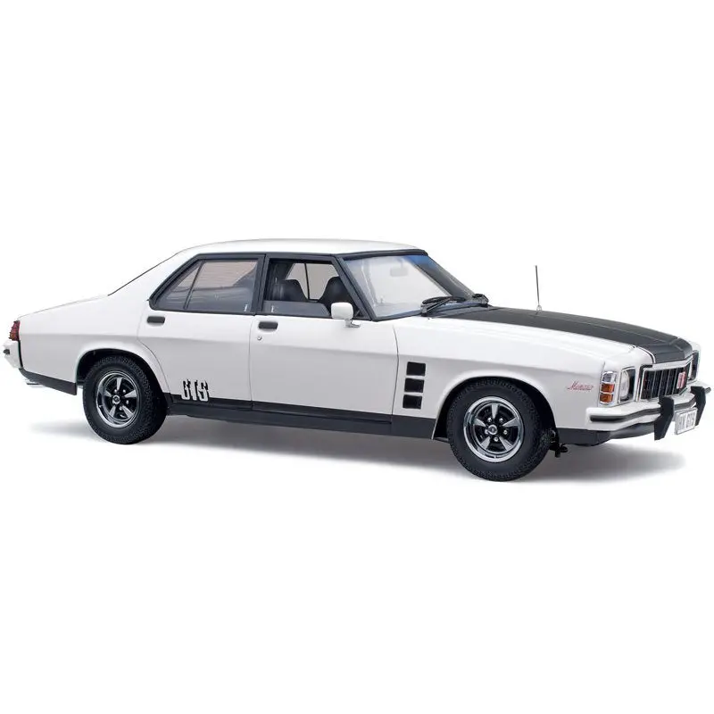 1:18 Holden Hx Gts -- Cotillion White -- Classic Carlectables 1