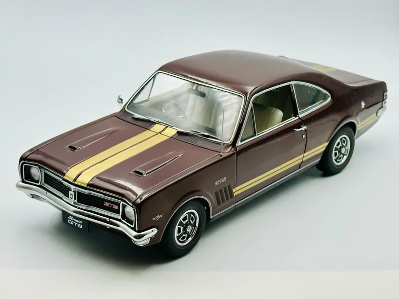1:18 Holden Monaro Ht Gts -- Monaco Maroon -- Biante/Autoart 1