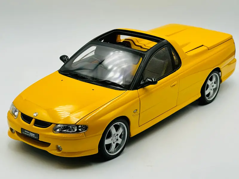 1:18 Holden Utester Concept Vehicle -- Yellow -- Classic Carlectables 1