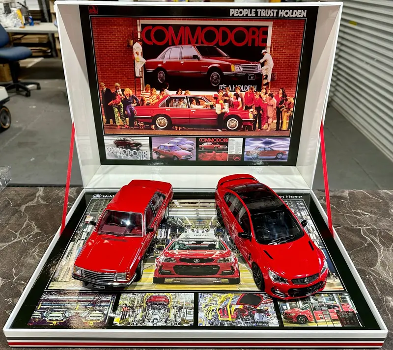 1:18 Holden Vb Vf Commodore First & Last Twin Set -- Red -- Biante 1