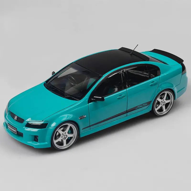 1:18 Holden Ve Commodore Ssv - ‘Fresshmint’ Street Custom Hullabaloo - Authentic 1