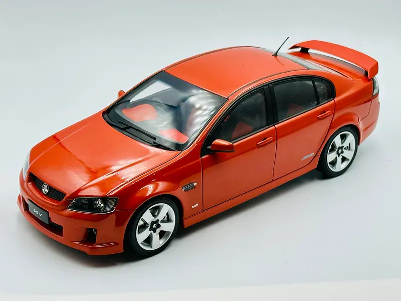 1:18 Holden Ve Commodore Ssv - Ignition Metallic Orange - Authentic Collectables 1