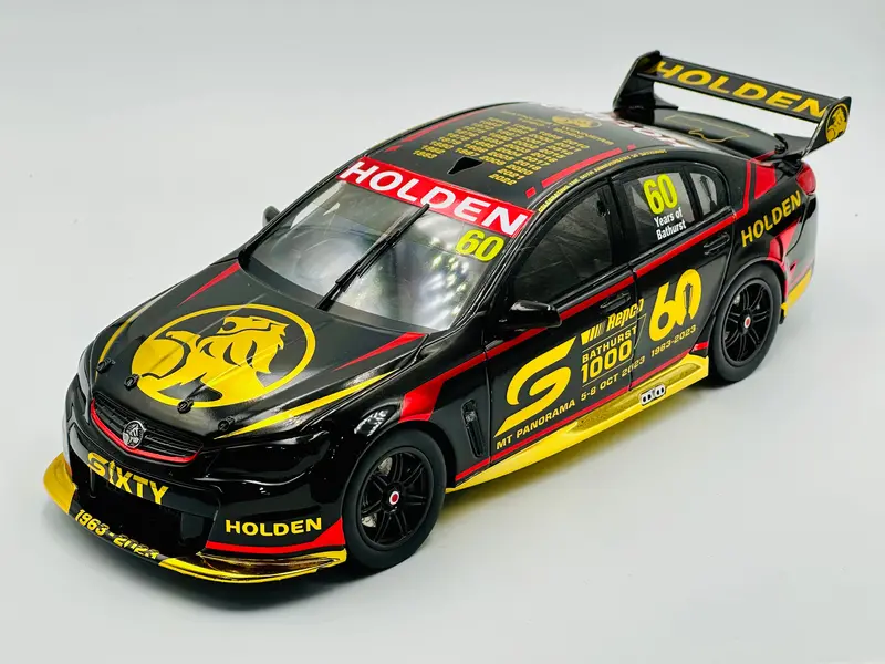 1:18 Holden Vf Commodore - Bathurst 60Th Anniversary Celebration Livery - Biante 1
