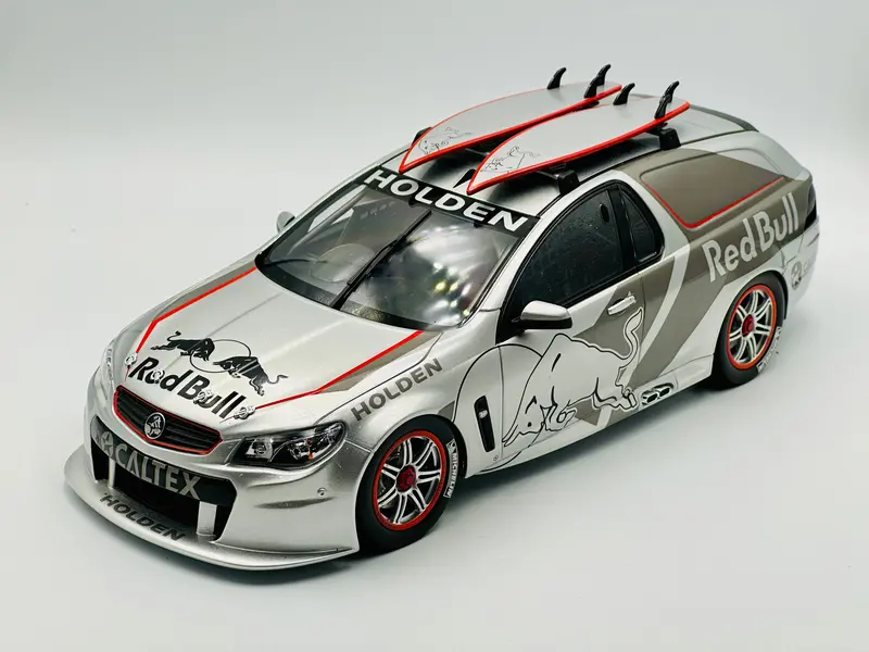 1:18 Holden Vf Sandman Ride Car -- Silver Red Bull Livery -- Biante 1