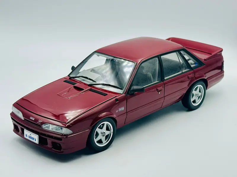 1:18 Holden Vl Commodore Ss Group A -- Permanent Red -- Biante 1