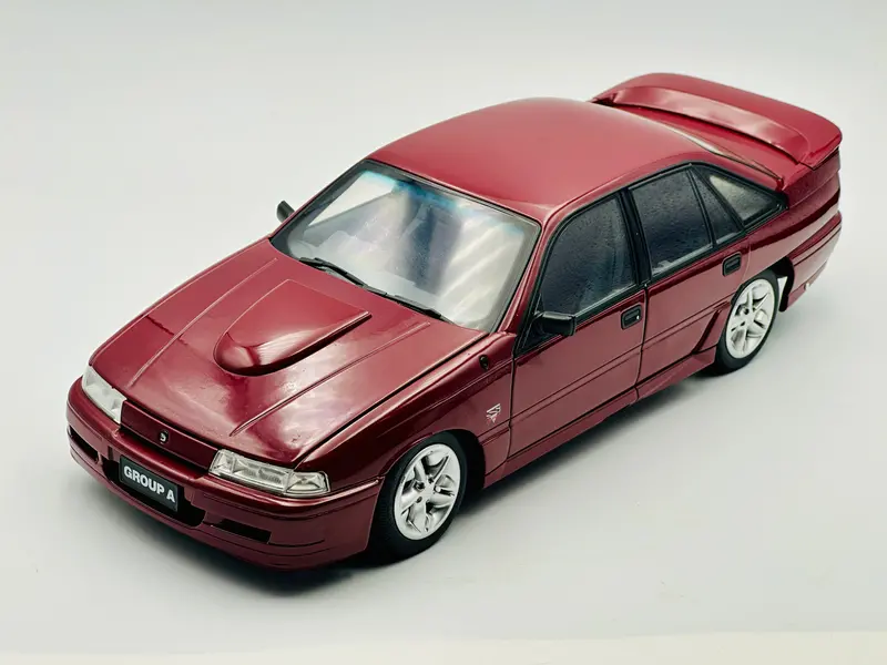 1:18 Holden Vn Commodore Ss Group A -- Durif Red (Maroon) -- Biante 1