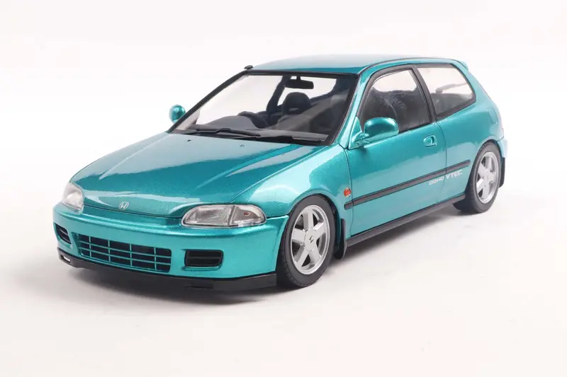 1:18 Honda Civic (Eg6) 1991 -- Aztec Green -- Solido 1