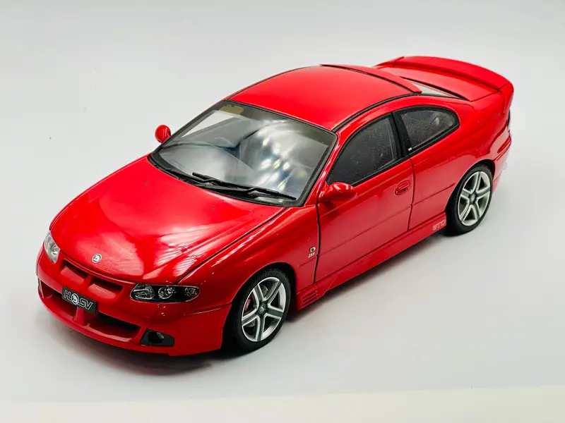 1:18 Hsv Gto Coupe -- Sting Red -- Biante/Autoart (Holden Special Vehicles) 1