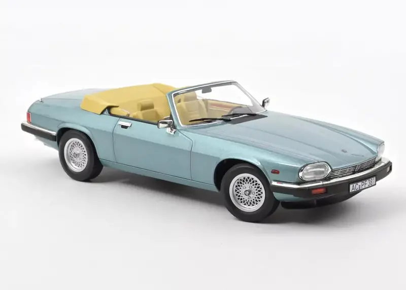 1:18 Jaguar Xj-S 5.3 H.E. Cabriolet -- Light Blue -- Norev 1