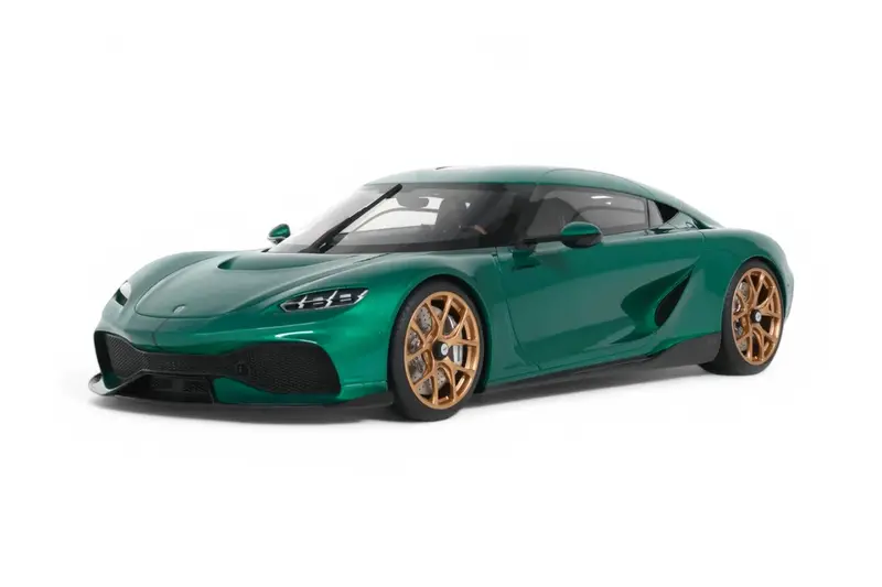 1:18 Koenigsegg Gemera -- Racing Green -- Gt Spirit 1