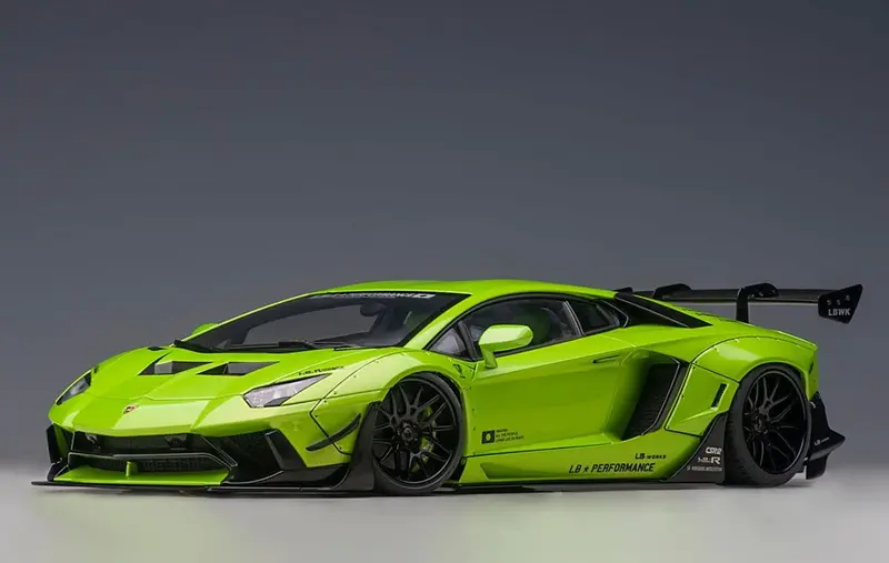 1:18 Lamborghini Aventador Liberty Walk Lb-Works -- Pearl Green -- Autoart 1